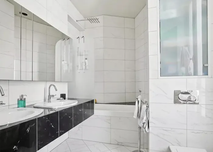 Superbe Tour Eiffel View Champs De Mars パリ